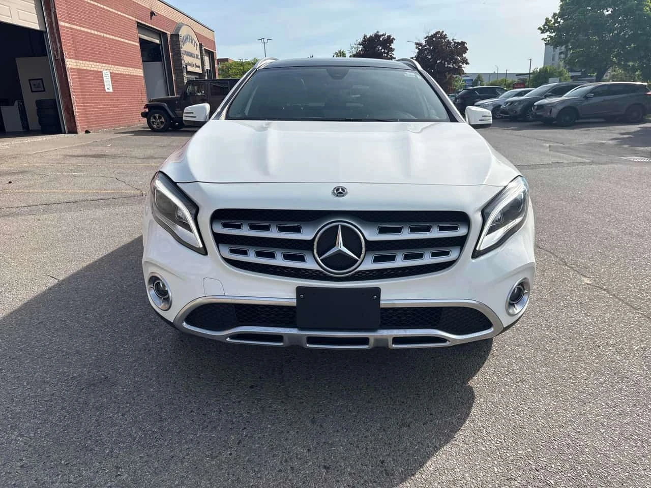 Mercedes-Benz GLA 250 CARFAX/ПАНОРАМА/ПОДГРЕВ/НАВИ/ПАМЕТ/ФИНАНСИРАНЕ, снимка 1 - Автомобили и джипове - 55040375