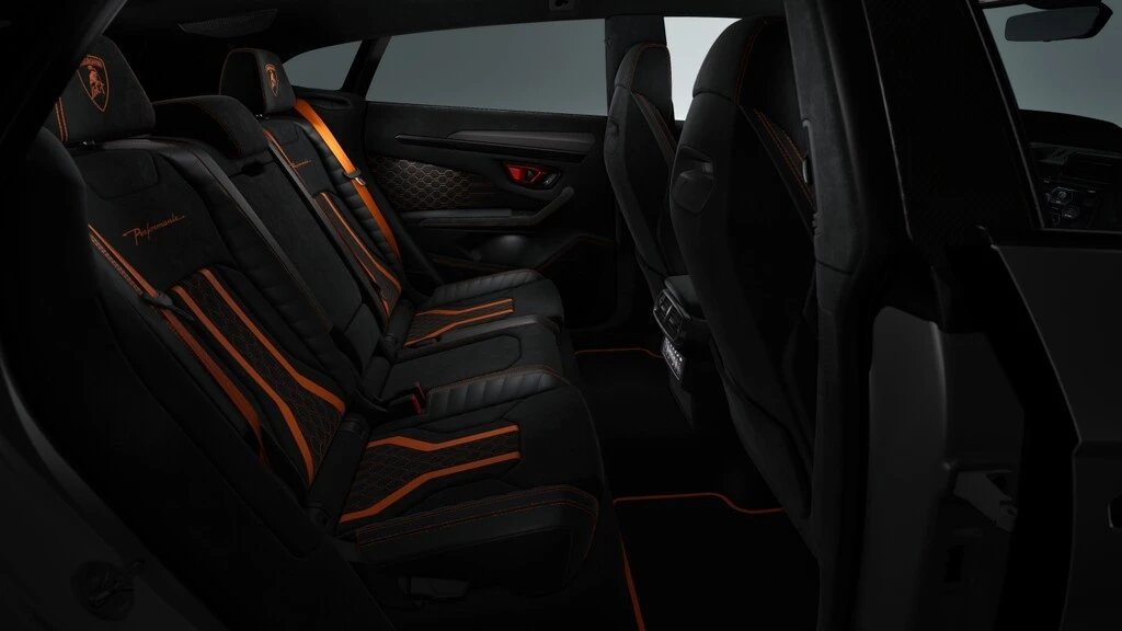 Lamborghini Urus SE PERFORMANTE/ NEW/ AKRAPOVIČ/ B&O/ HUD/ CER, снимка 9 - Автомобили и джипове - 55142217