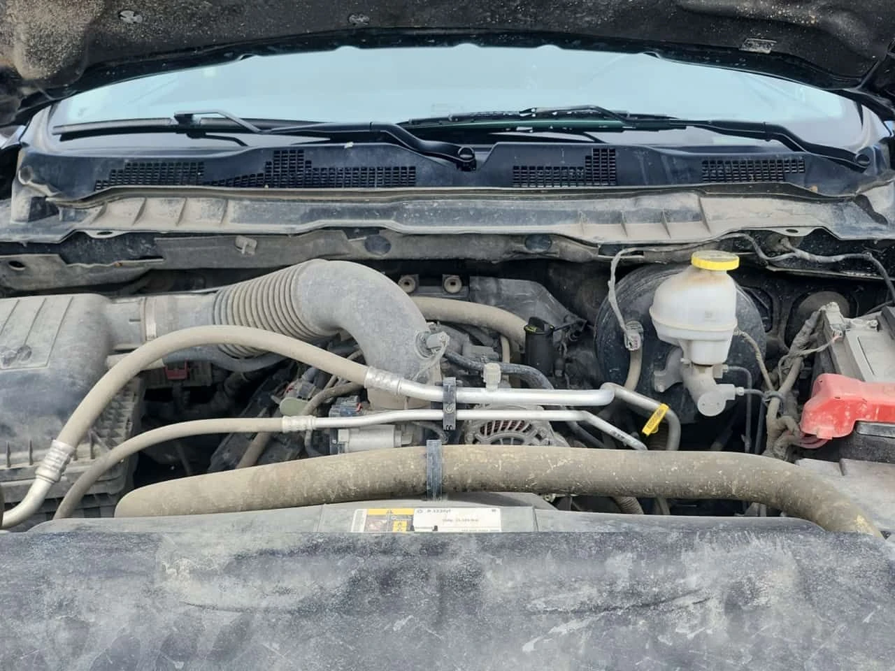 Dodge RAM 1500 EXPRESS CREW CAB SHORT BED * CARFAX, снимка 16 - Автомобили и джипове - 55561436