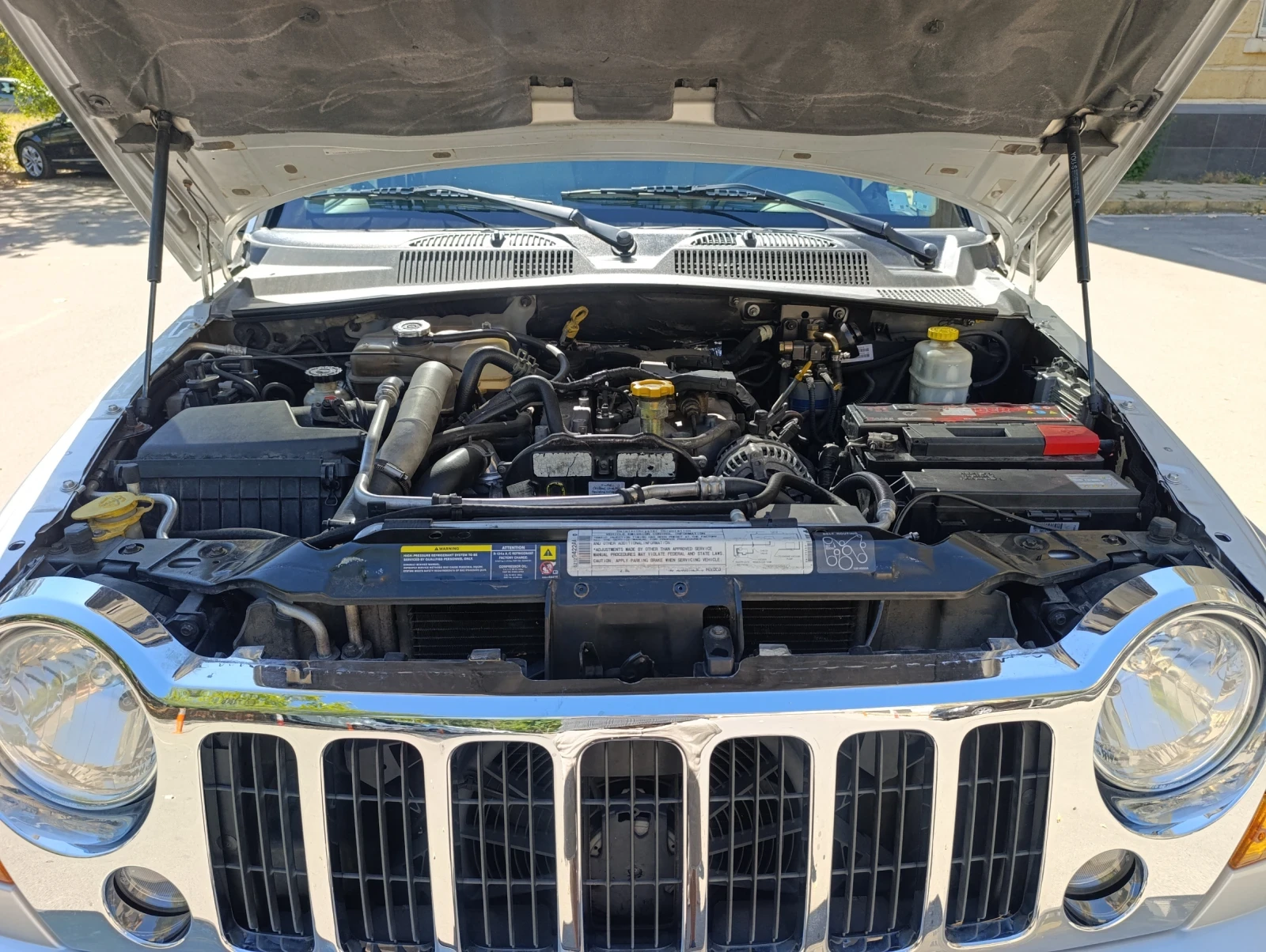Jeep Cherokee, снимка 13 - Автомобили и джипове - 55978579