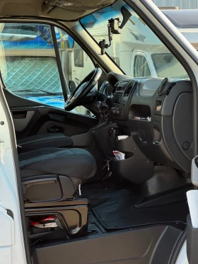 Renault Master, снимка 9