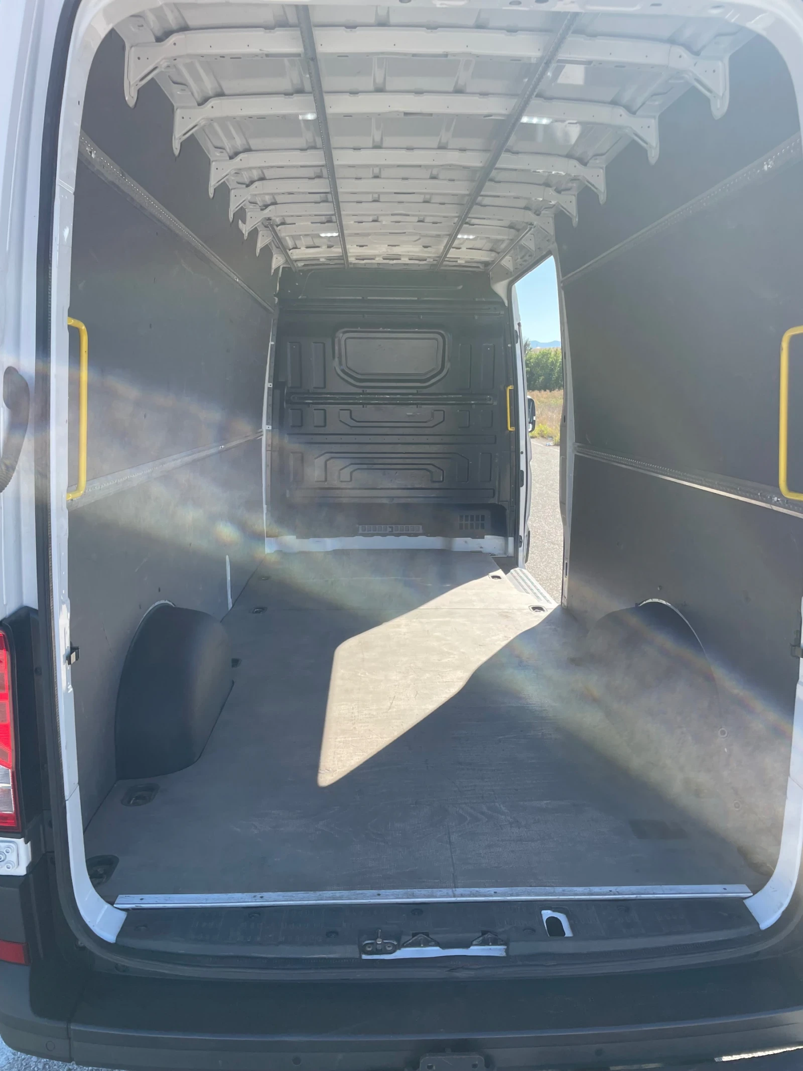 Man TGE 3.140 - изображение 7