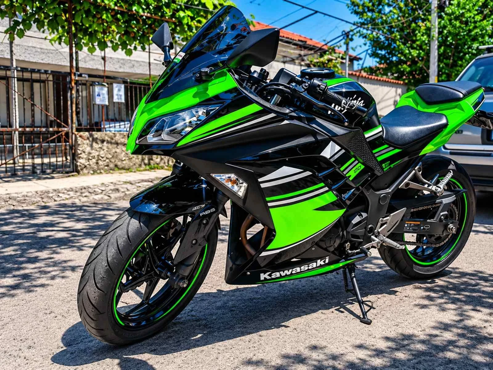 Kawasaki Ninja 300i, снимка 3 - Мотоциклети и мототехника - 56745396