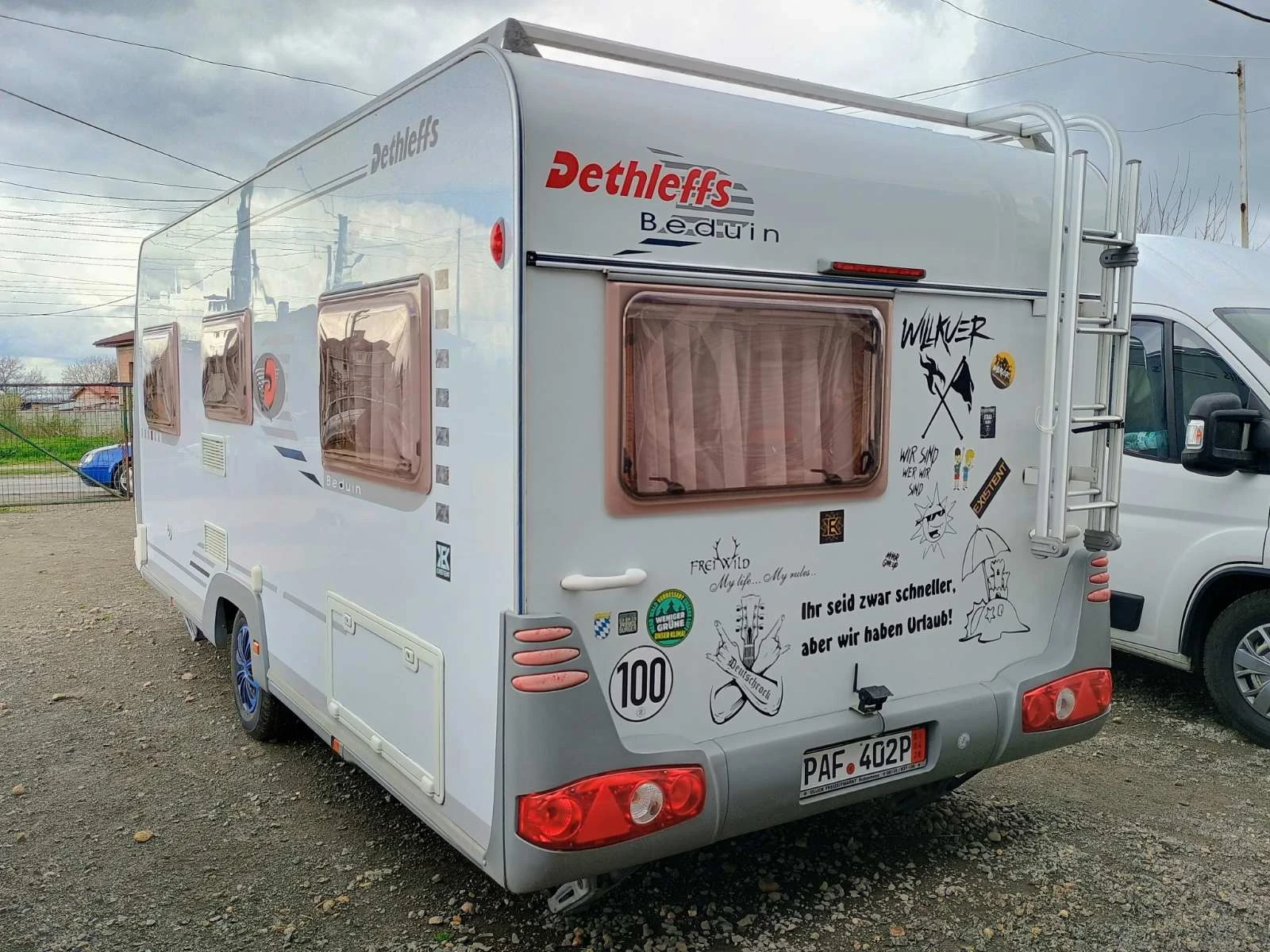 Каравана Dethleffs BEDUIN 510 BD , снимка 2 - Каравани и кемпери - 54448996