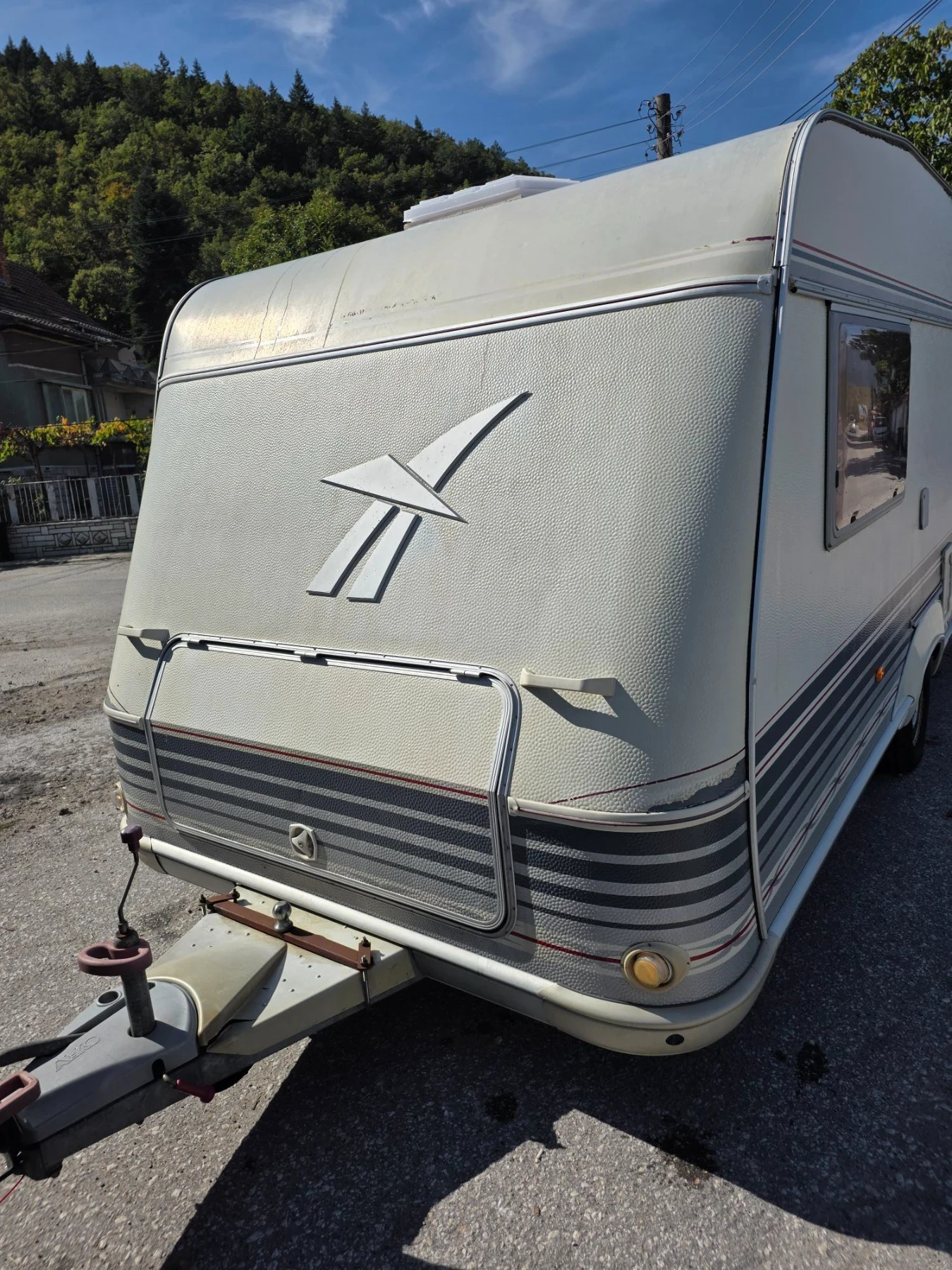 Каравана LMC Luxus 460
