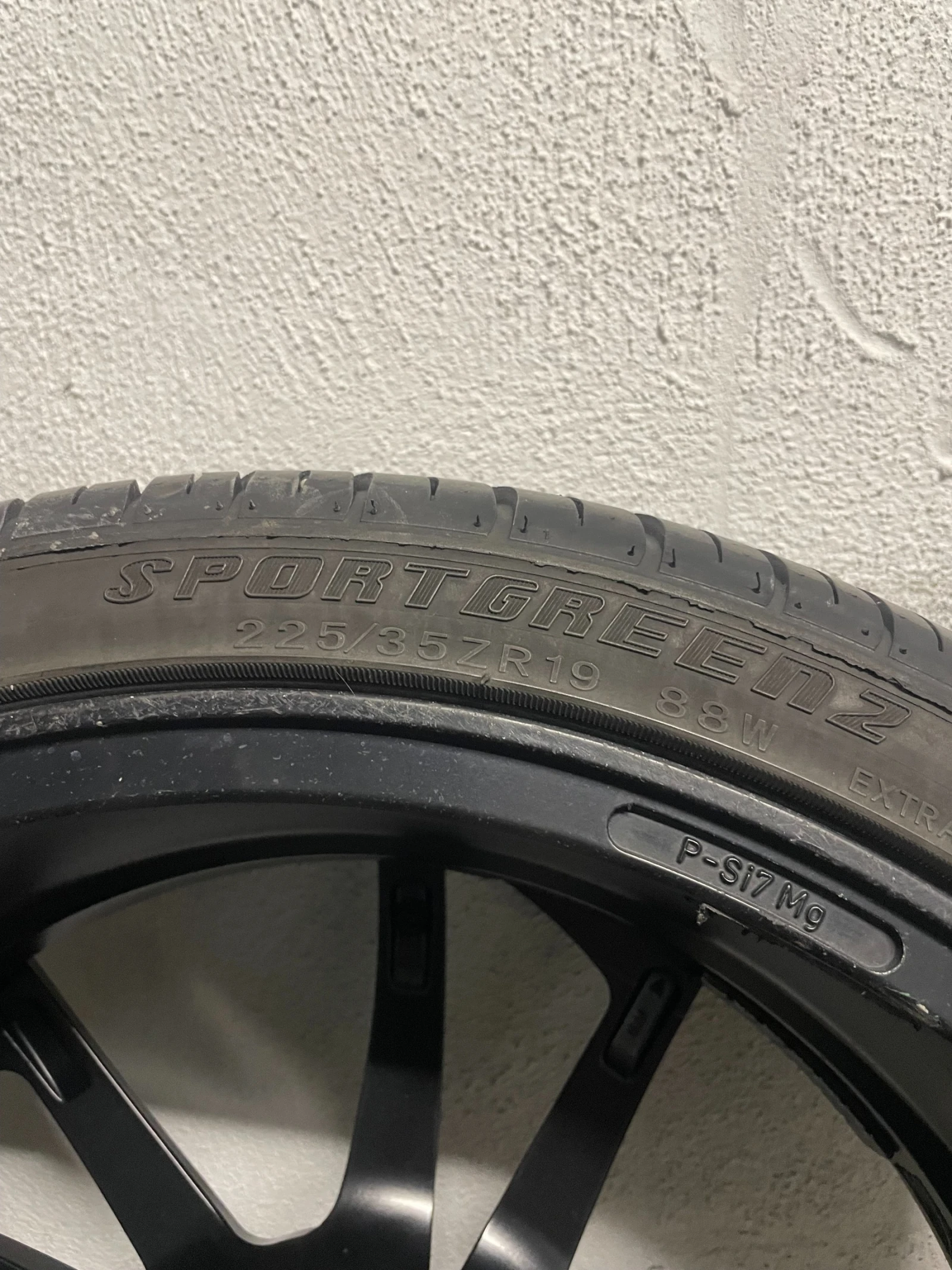    225/35R19  Audi A3 | Mobile.bg   9