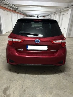 Обява за продажба на Toyota Yaris Toyota Yaris 1.5 P HYBRID 5D Bi-tone Burgundy ~27 500 лв. - изображение 1