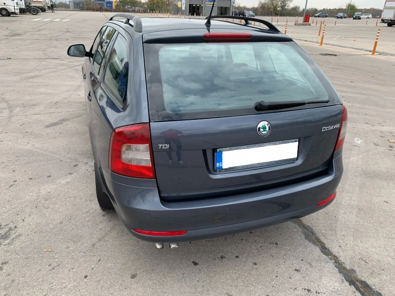 Skoda Octavia Elegance, снимка 4 - Автомобили и джипове - 47710354