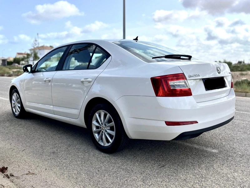 Skoda Octavia Автомат 7-DSG, снимка 5 - Автомобили и джипове - 47202708