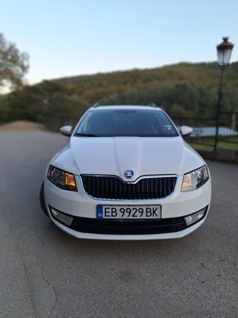 Skoda Octavia 1.6 105 кс. DSG, снимка 1 - Автомобили и джипове - 47640560