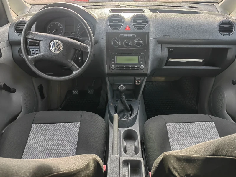 VW Caddy 1.6 Газ Климатик* , снимка 7 - Автомобили и джипове - 48124939