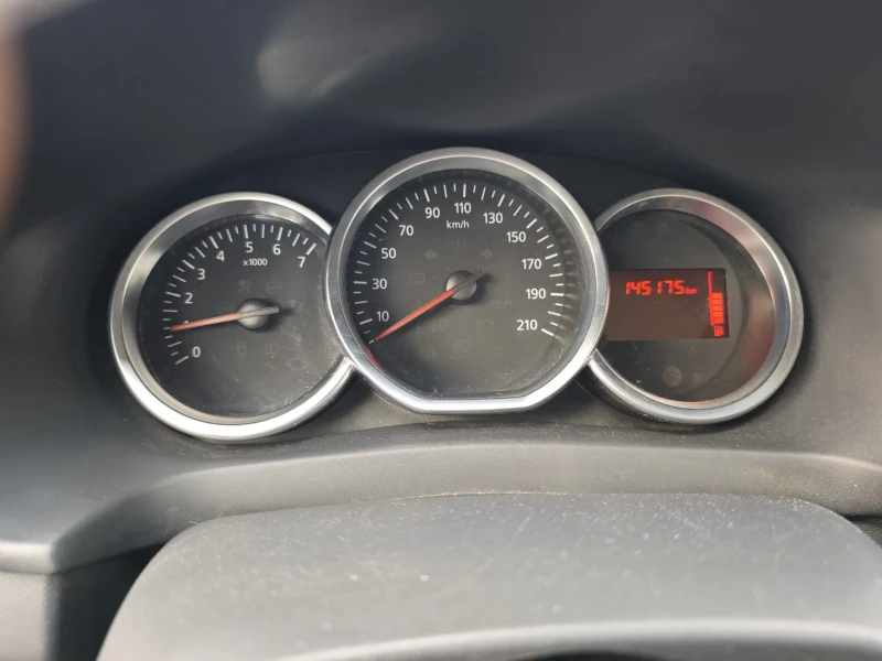 Dacia Logan 1.0i 74кс* ГАЗ* ФЕЙСЛИФТ * , снимка 9 - Автомобили и джипове - 51266130