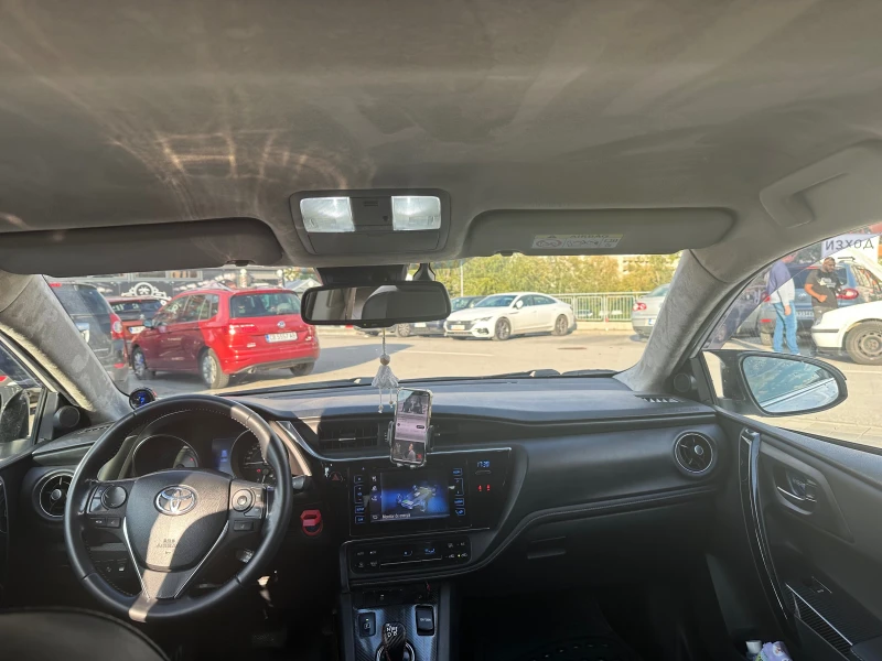 Toyota Auris 1.8 hybrid , снимка 9 - Автомобили и джипове - 52595173