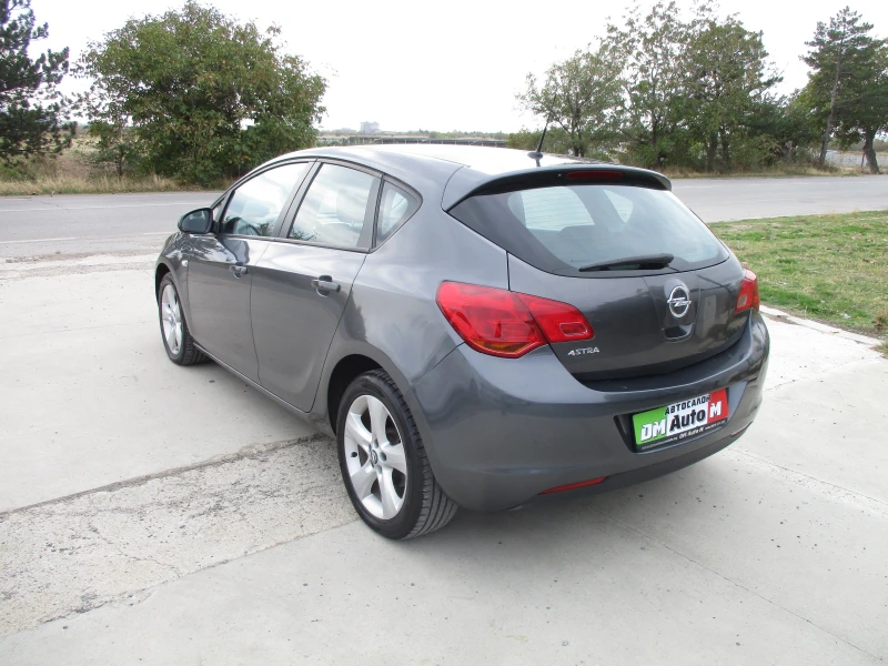 Opel Astra 1.6/БЕНЗИН/116кс./КАТО НОВА, снимка 6 - Автомобили и джипове - 52134119
