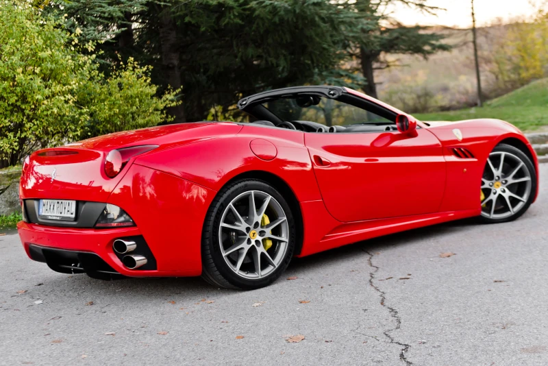Ferrari California, снимка 5 - Автомобили и джипове - 52433134