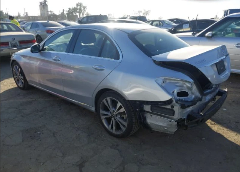 Mercedes-Benz C 300 DISTRONIC* 360* , снимка 3 - Автомобили и джипове - 52691409