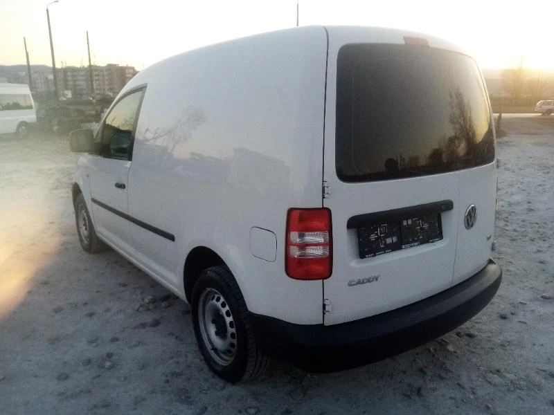 VW Caddy 1.6TDI - изображение 7