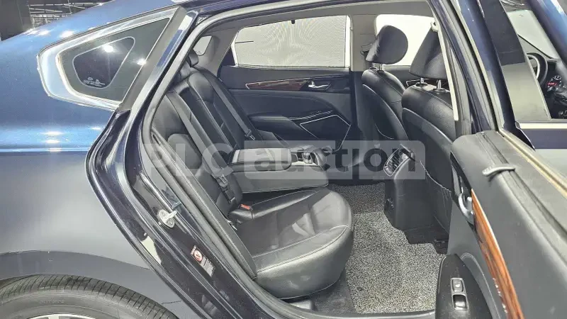 Kia K7, снимка 11 - Автомобили и джипове - 55034945