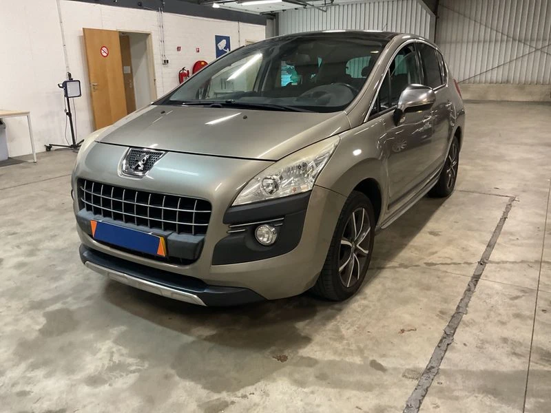 Peugeot 3008 3008 1.6 THP Premium