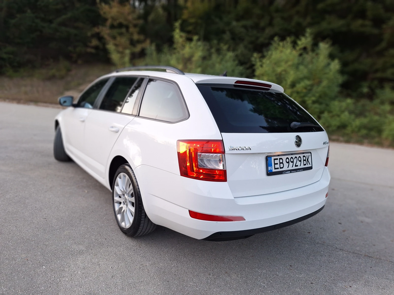 Skoda Octavia 1.6 105 кс. DSG - изображение 5