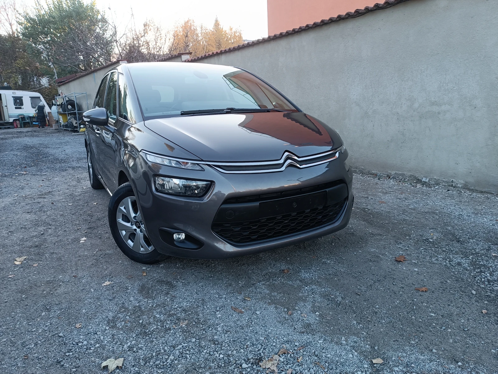 Citroen C4 Picasso 1.6 BLUE HDI EURO 6B - изображение 2