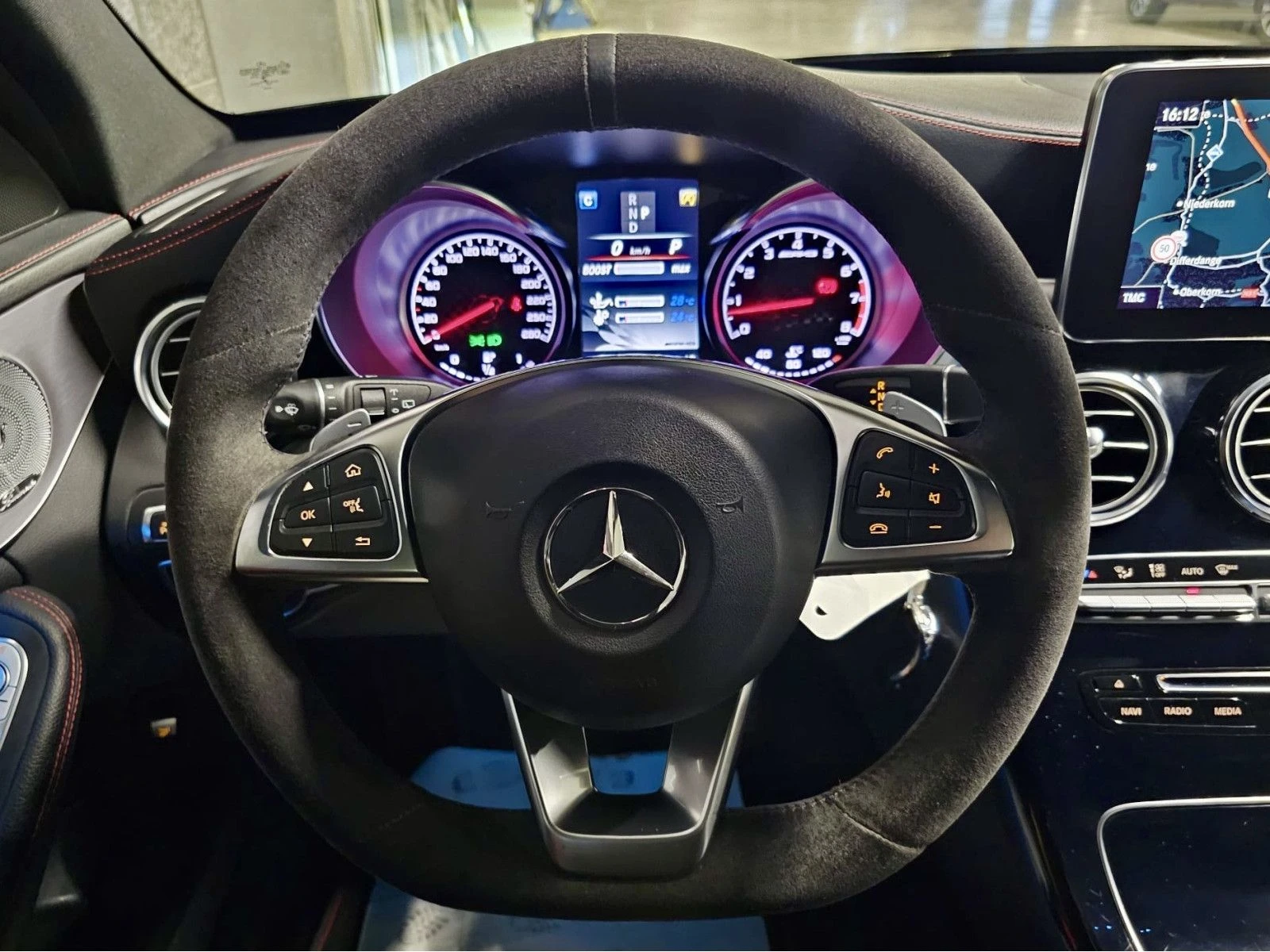 Mercedes-Benz C 43 AMG BITURBO/367HP/4MATIC/BURMESTER/PANO/CAM/AMBI/655b - изображение 6