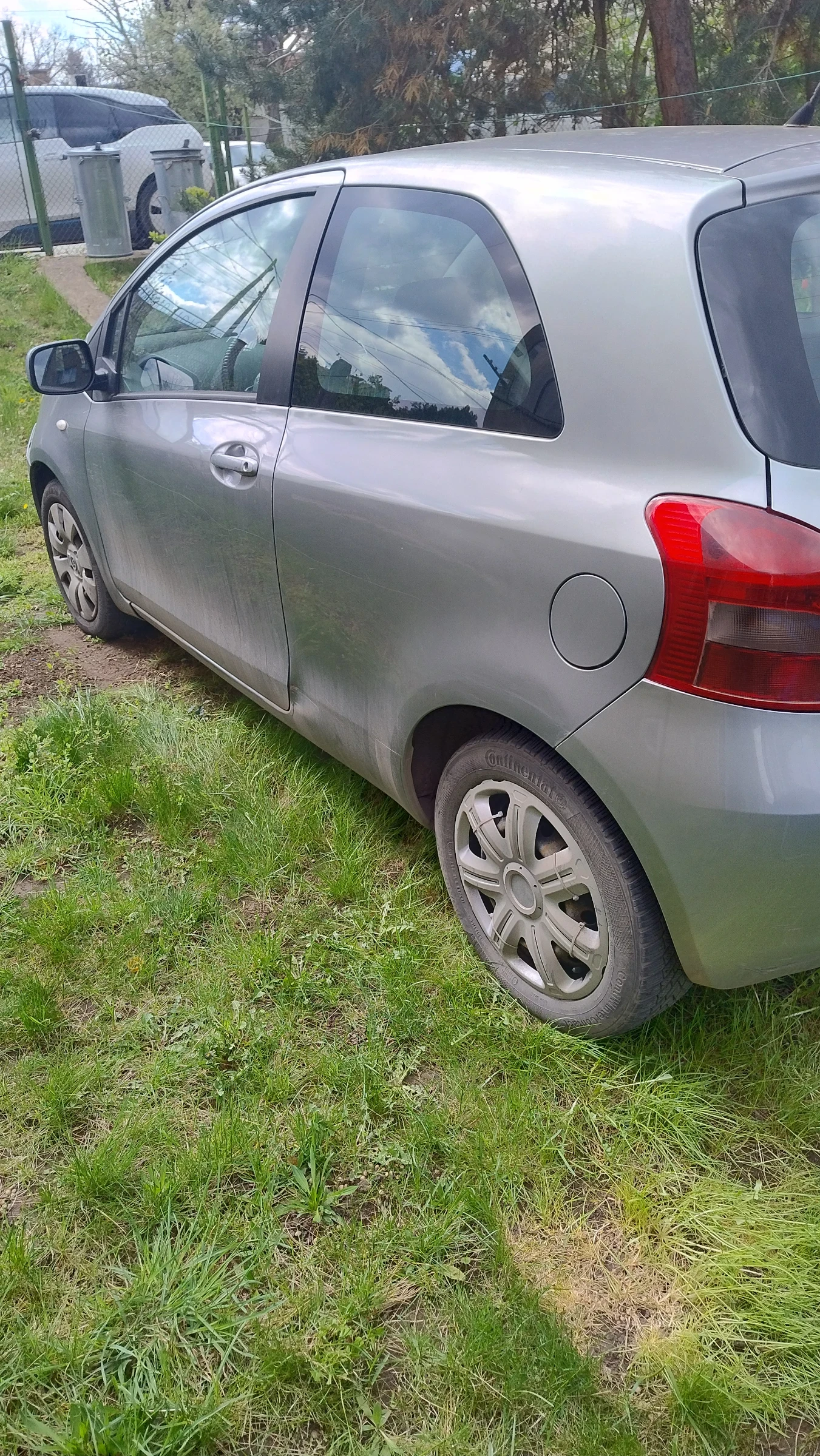 Toyota Yaris 1.3 Бензин/Газ - изображение 4