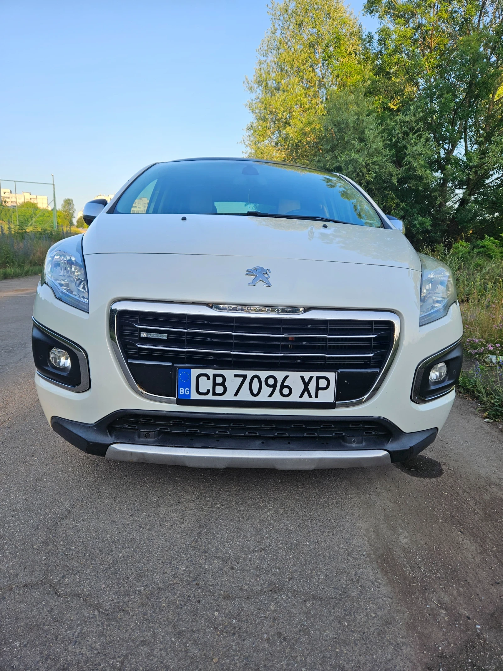 Peugeot 3008 2.0 HDI 4x4 - изображение 2