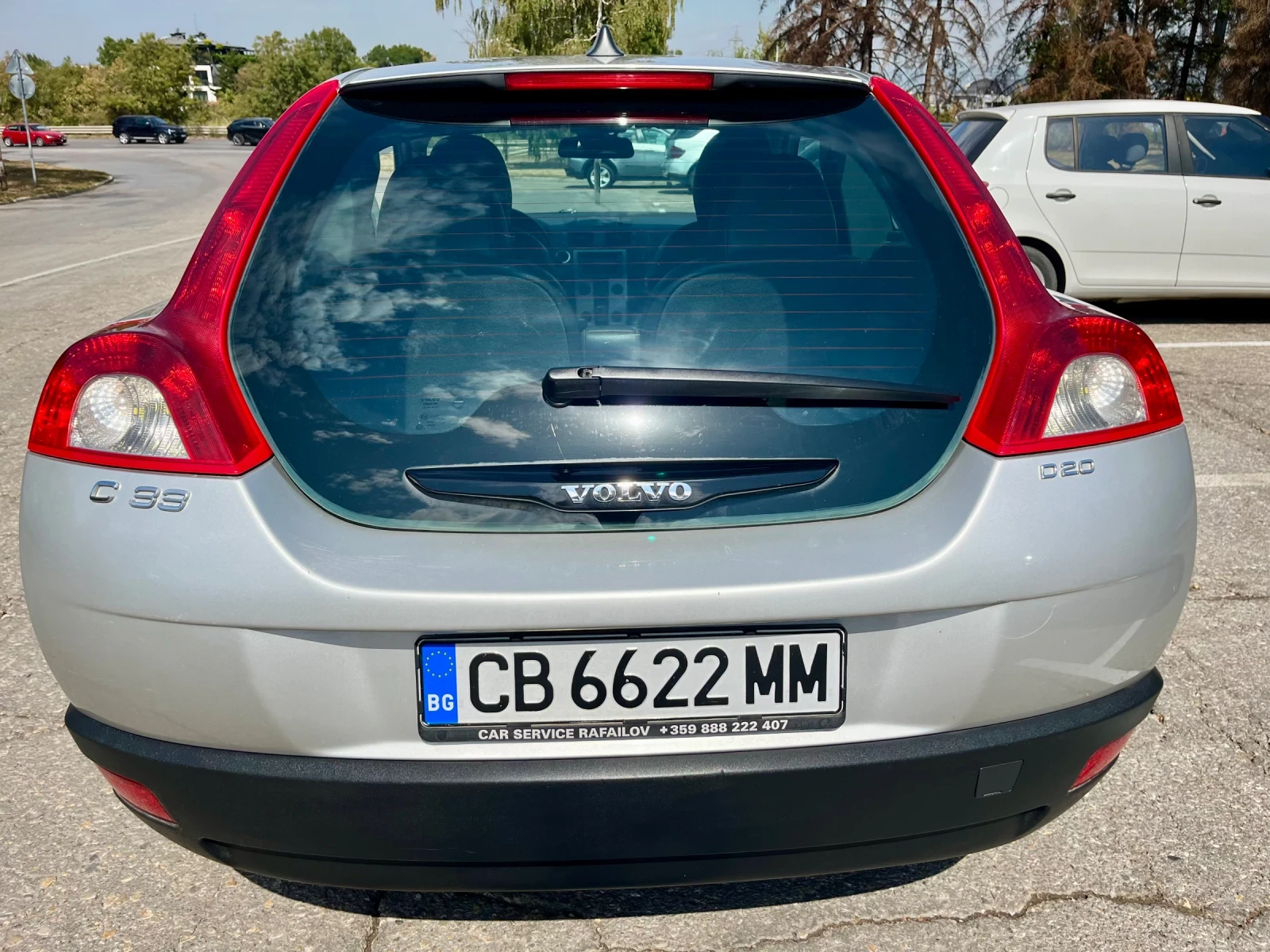Volvo C30 2.0 136к.с. - изображение 3