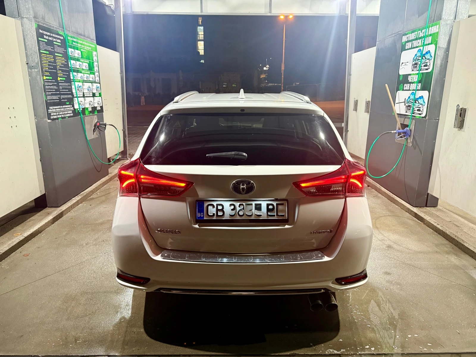 Toyota Auris 1.8 hybrid  - изображение 7