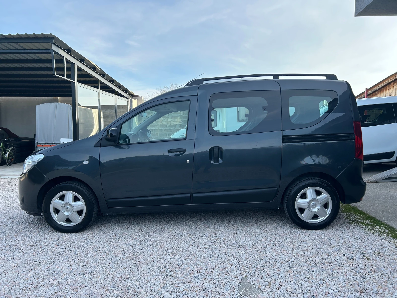 Dacia Dokker 1, 5 DCI, снимка 2 - Автомобили и джипове - 53812940