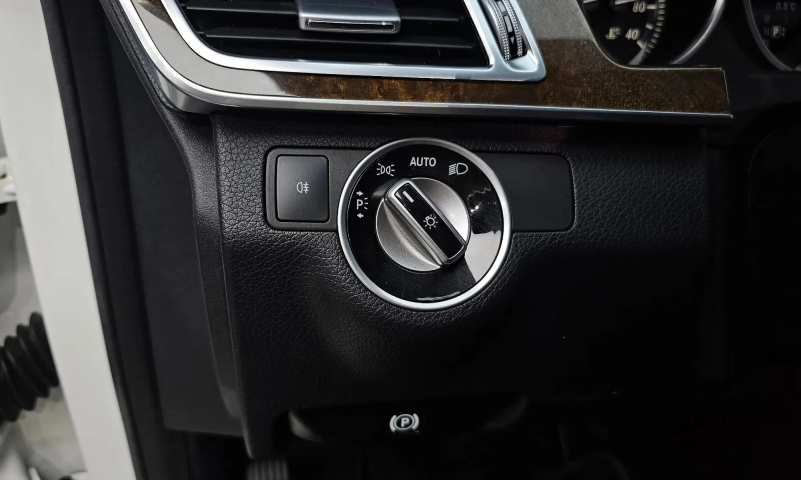 Mercedes-Benz E 300 E-Class W212 E300 Elegance, снимка 11 - Автомобили и джипове - 53914438