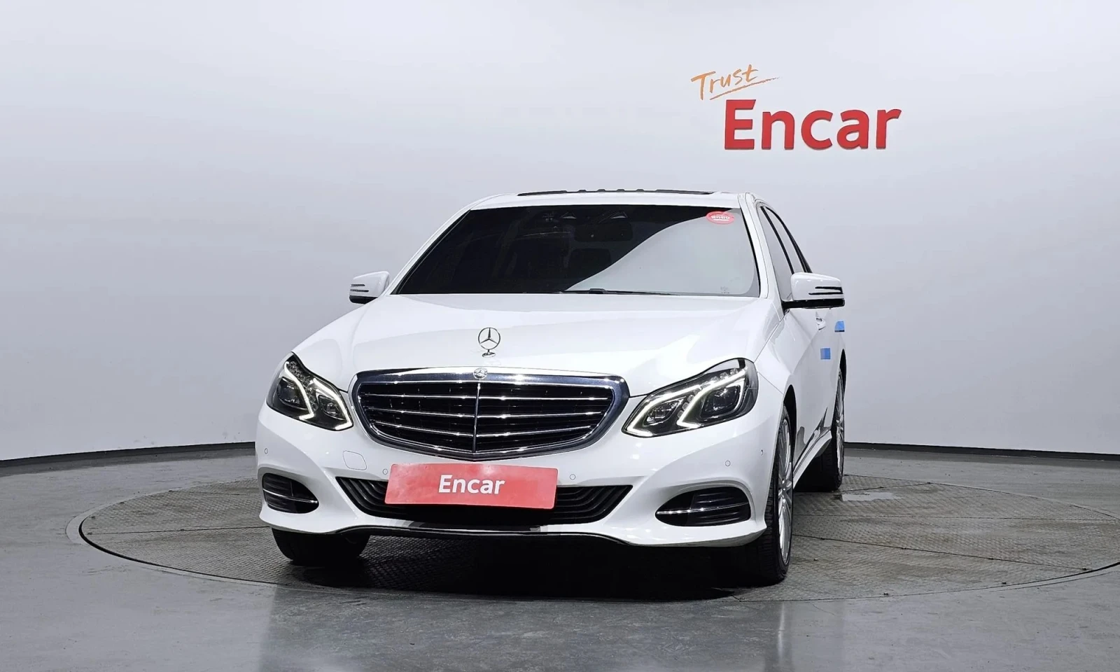 Mercedes-Benz E 300 E-Class W212 E300 Elegance, снимка 3 - Автомобили и джипове - 53914438