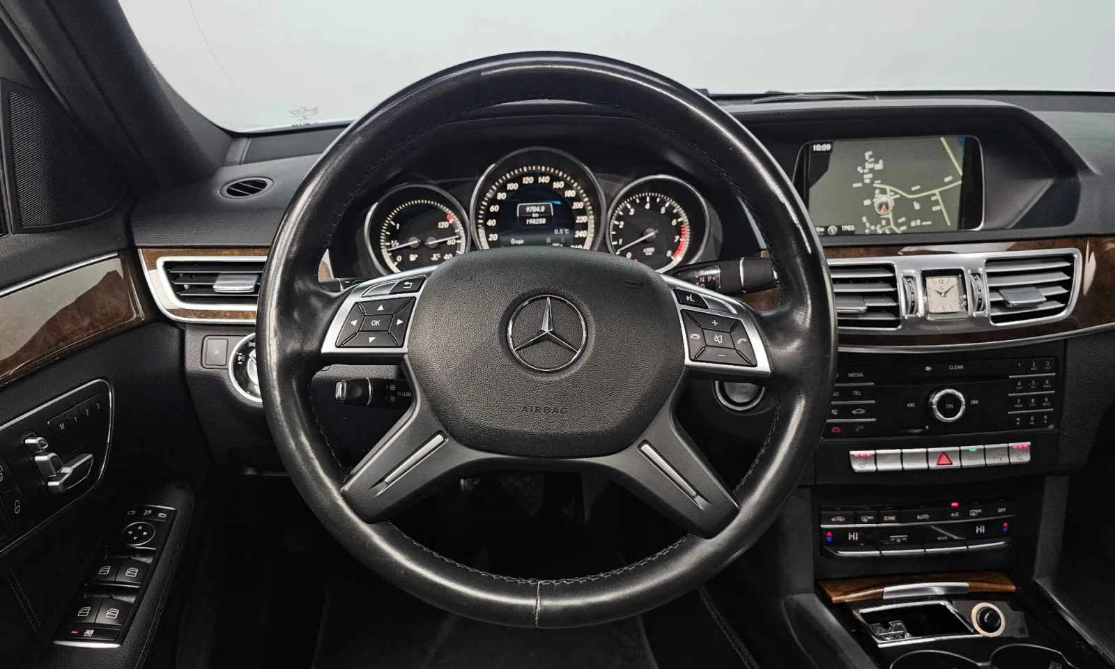 Mercedes-Benz E 300 E-Class W212 E300 Elegance, снимка 12 - Автомобили и джипове - 53914438