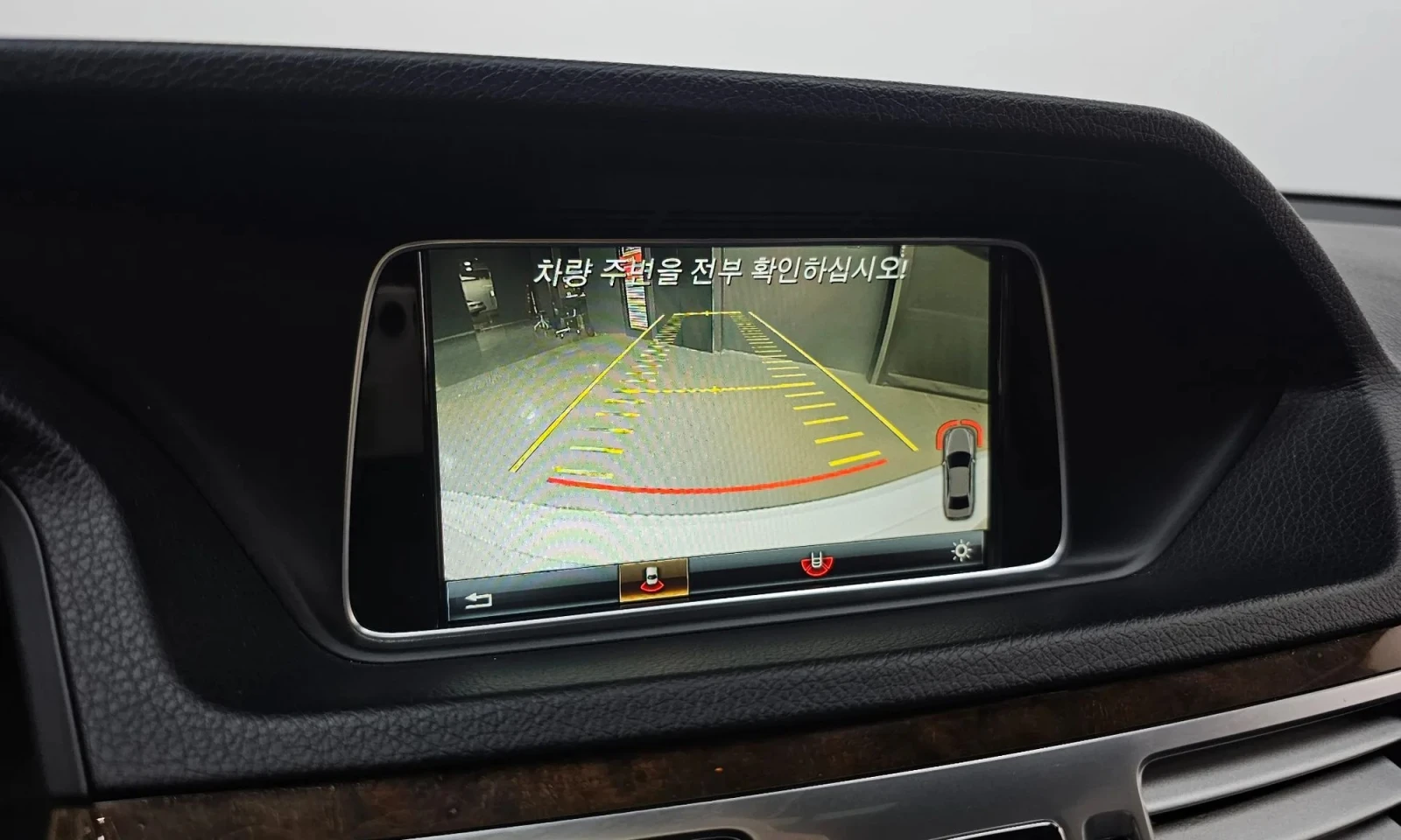 Mercedes-Benz E 300 E-Class W212 E300 Elegance, снимка 14 - Автомобили и джипове - 53914438