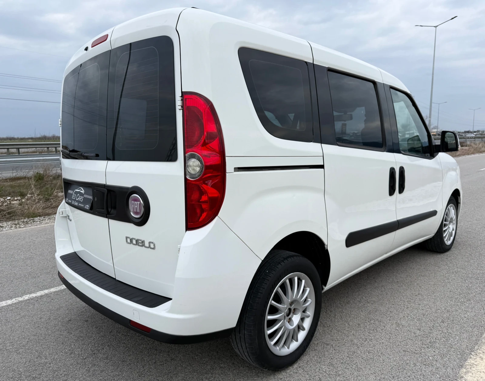 Fiat Doblo 1.6 MULTIJET / CLIMA / ITALY / 6ск., снимка 6 - Автомобили и джипове - 53929024