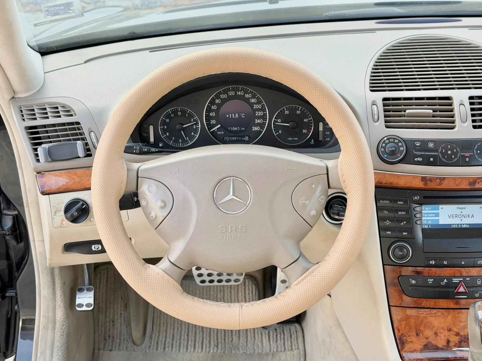 Mercedes-Benz E 270 Автоматик 2006г ТОП!!!, снимка 10 - Автомобили и джипове - 54046194