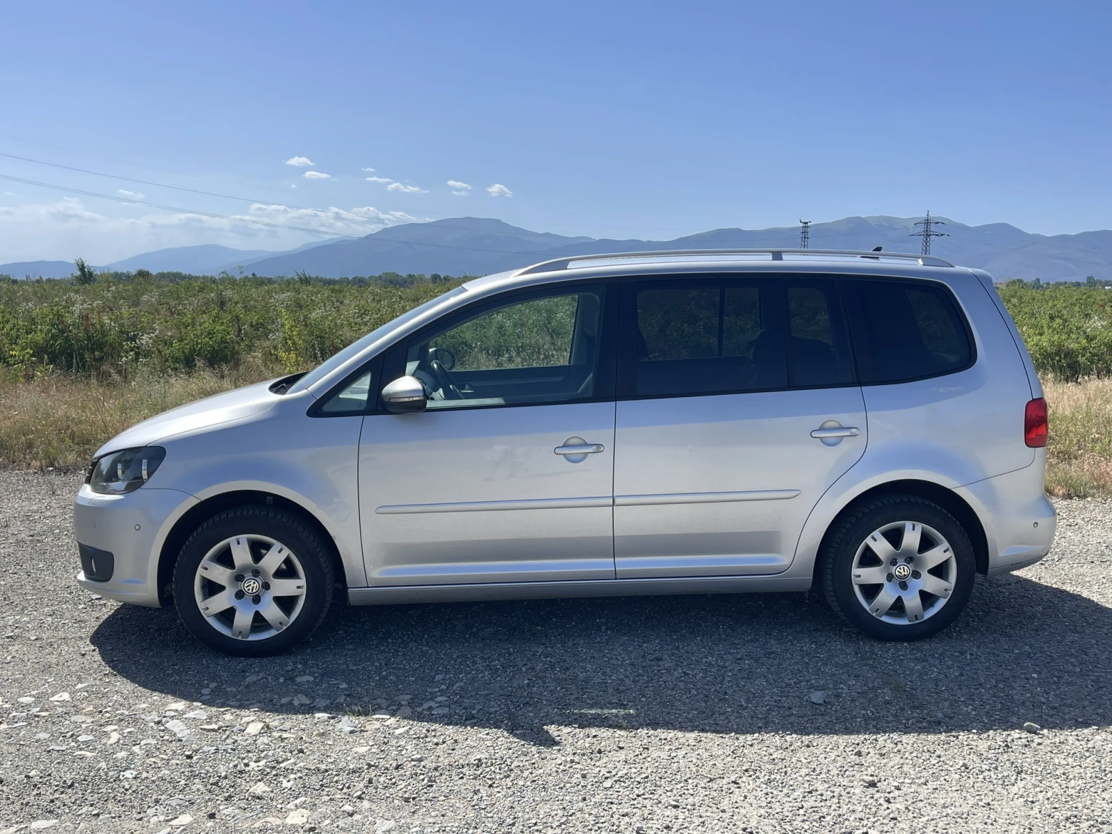 VW Touran 1.4 TSI, снимка 3 - Автомобили и джипове - 54619347