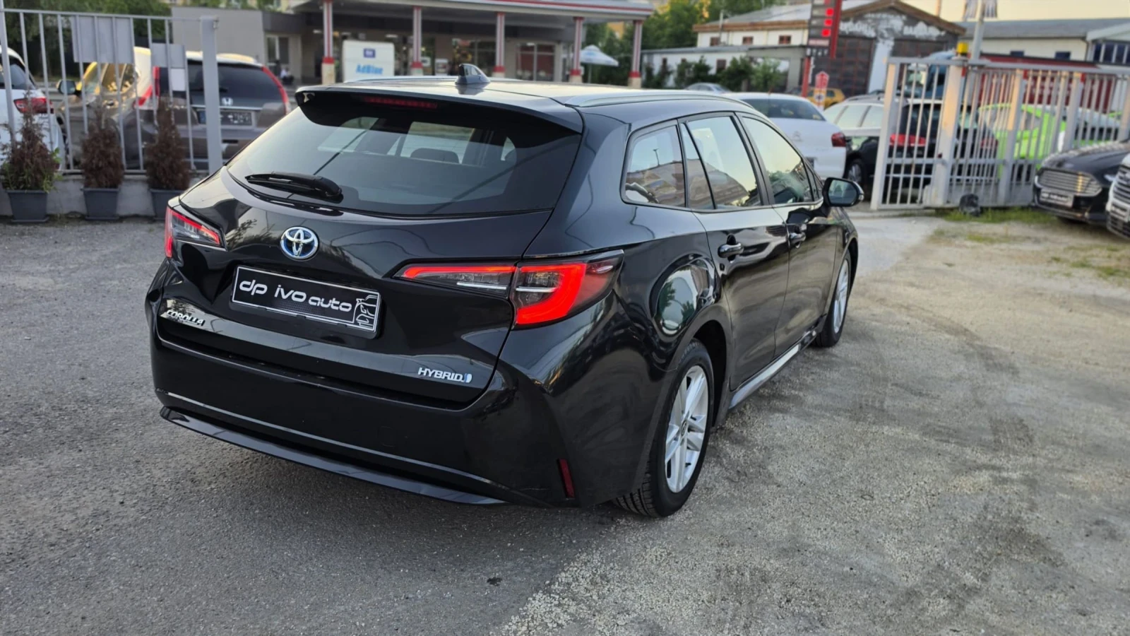 Toyota Corolla 1.8 HYBRID* КОМБИ* ХОЛАНДИЯ* , снимка 5 - Автомобили и джипове - 54693143
