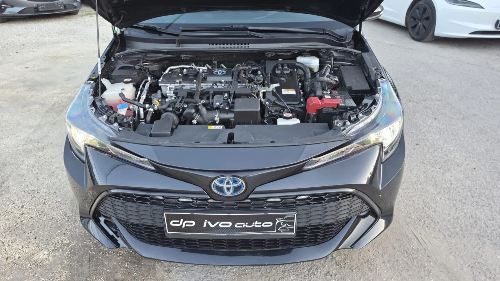 Toyota Corolla 1.8 HYBRID* КОМБИ* ХОЛАНДИЯ* , снимка 16 - Автомобили и джипове - 54693143