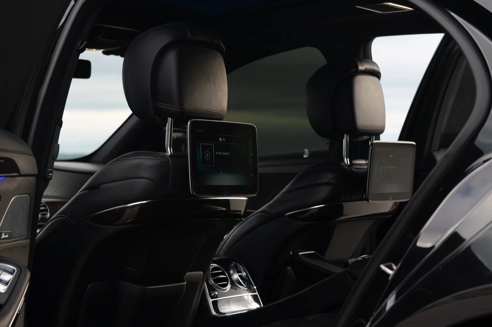 Mercedes-Benz S 560 FULL/ 3TV/ ПАСАЖЕР ПАКЕТ, снимка 12 - Автомобили и джипове - 54756966