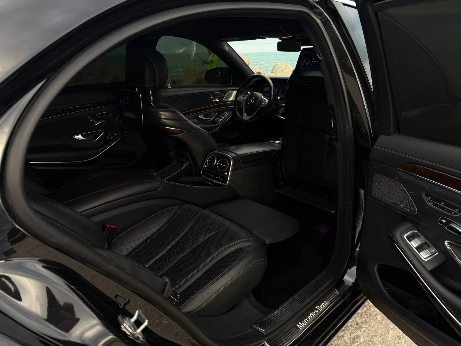 Mercedes-Benz S 560 FULL/ 3TV/ ПАСАЖЕР ПАКЕТ, снимка 14 - Автомобили и джипове - 54756966