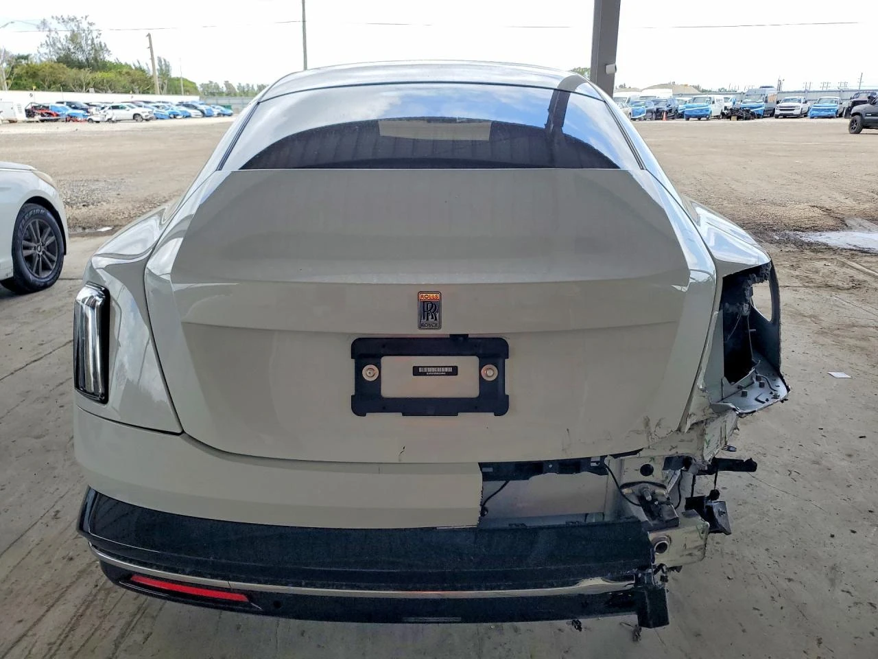 Rolls-Royce Spectre, снимка 6 - Автомобили и джипове - 54882068