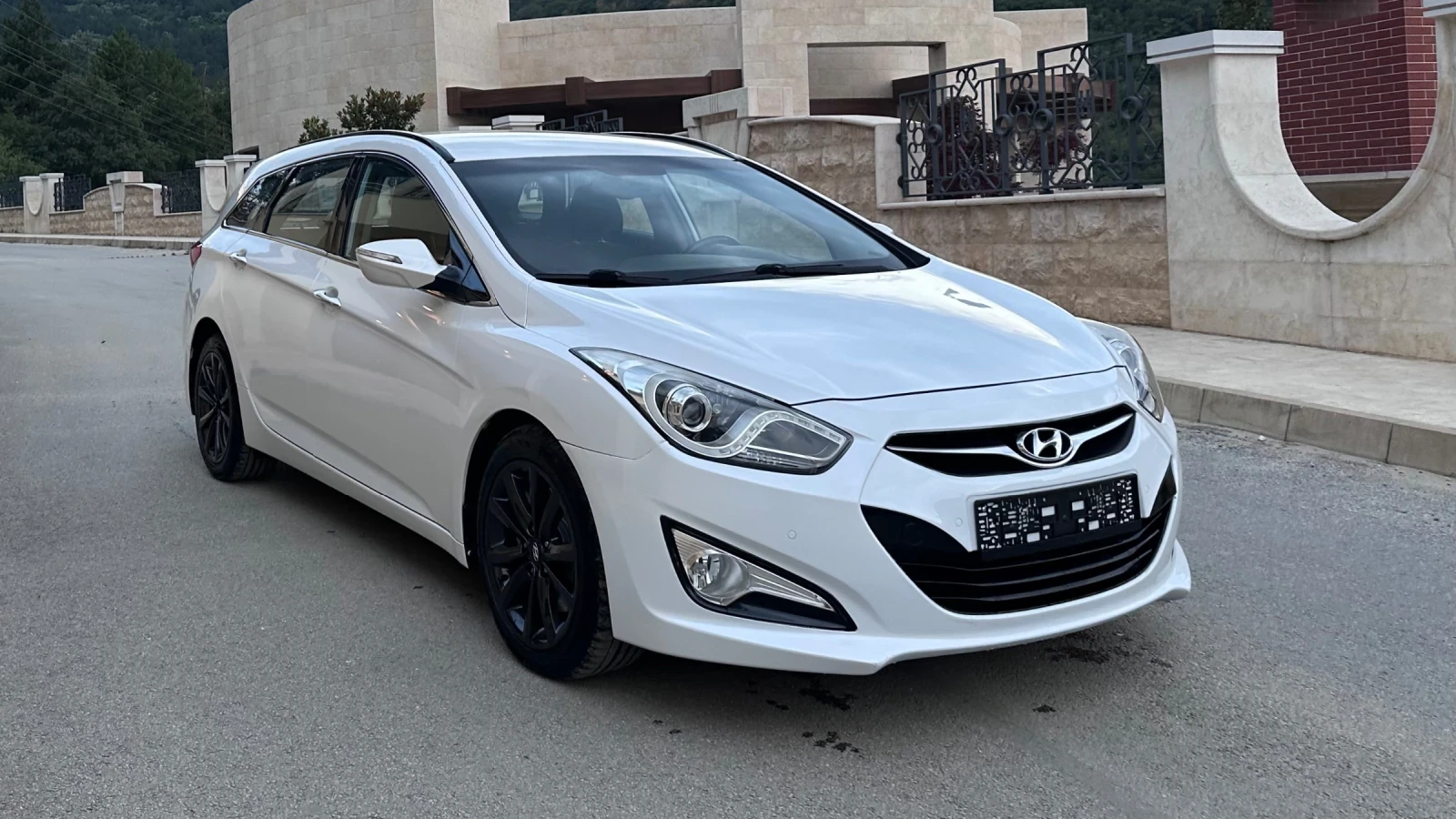 Hyundai I40 1.7 CRDI  АВТОМАТИК ЛИЗИНГ, снимка 3 - Автомобили и джипове - 55327390