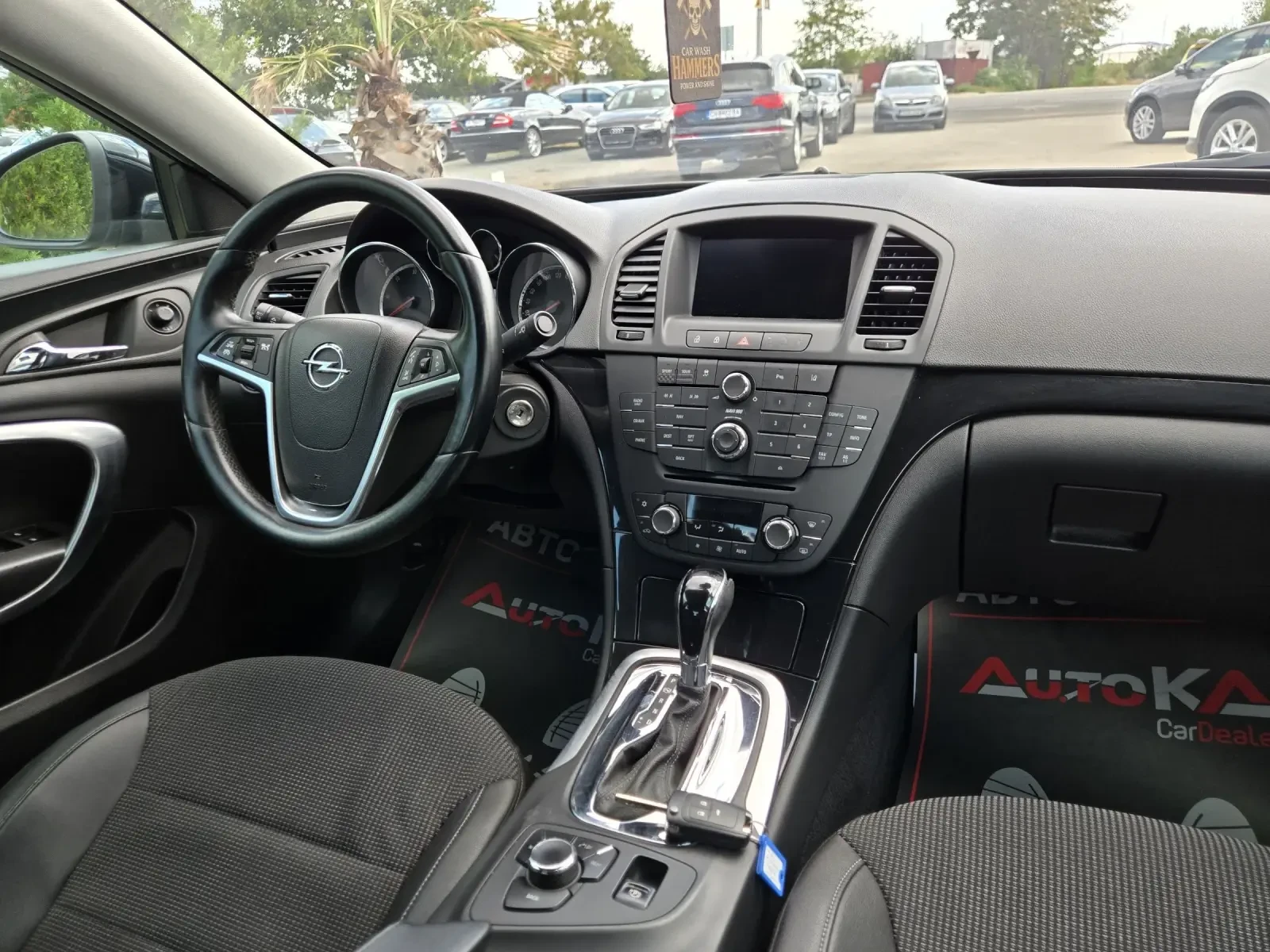 Opel Insignia 2.0CDTI-195кс= АВТОМАТ= НАВИ= КСЕНОН= АВТОПИЛОТ, снимка 13 - Автомобили и джипове - 55849715