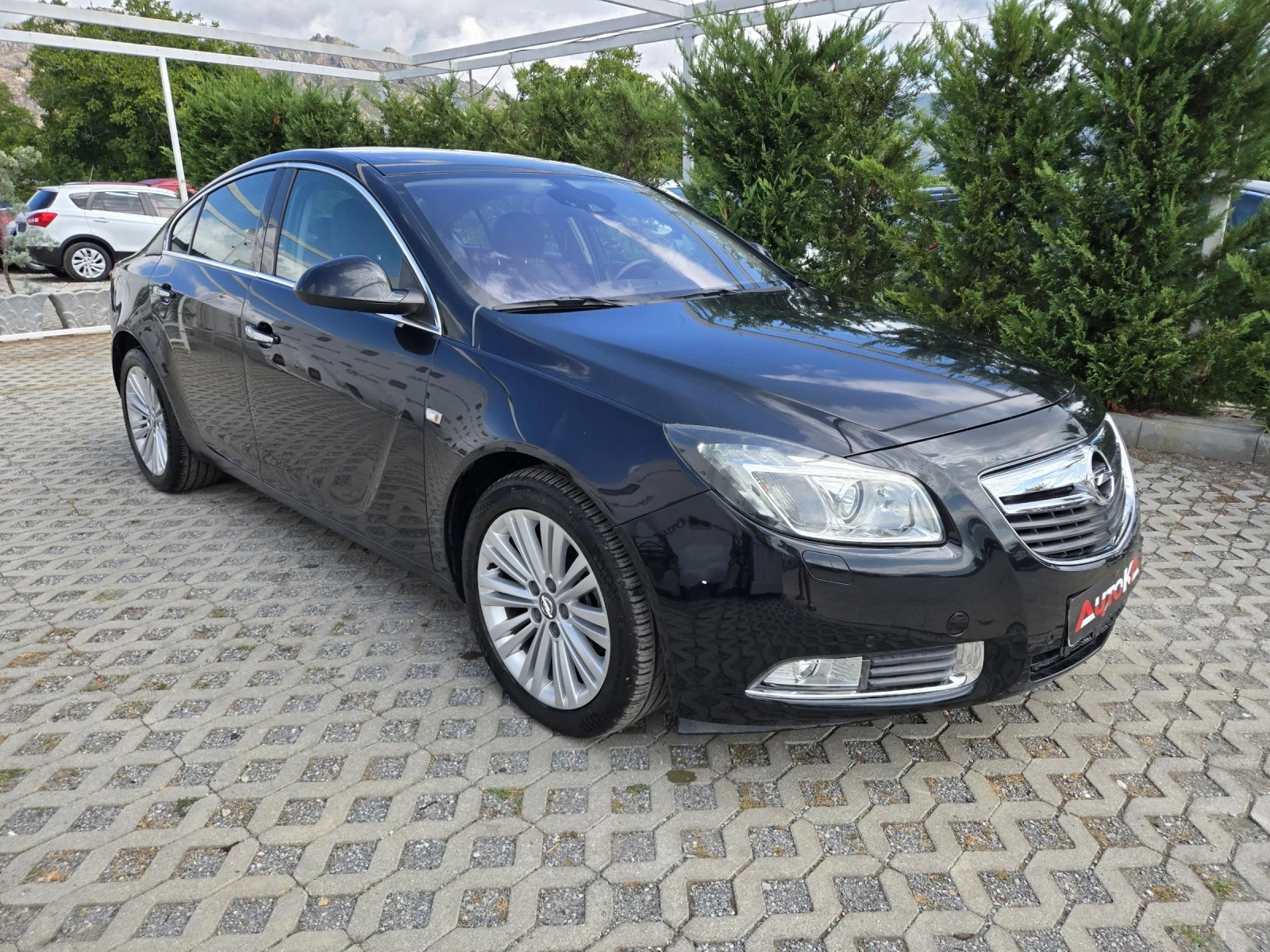 Opel Insignia 2.0CDTI-195кс= АВТОМАТ= НАВИ= КСЕНОН= АВТОПИЛОТ, снимка 2 - Автомобили и джипове - 55849715