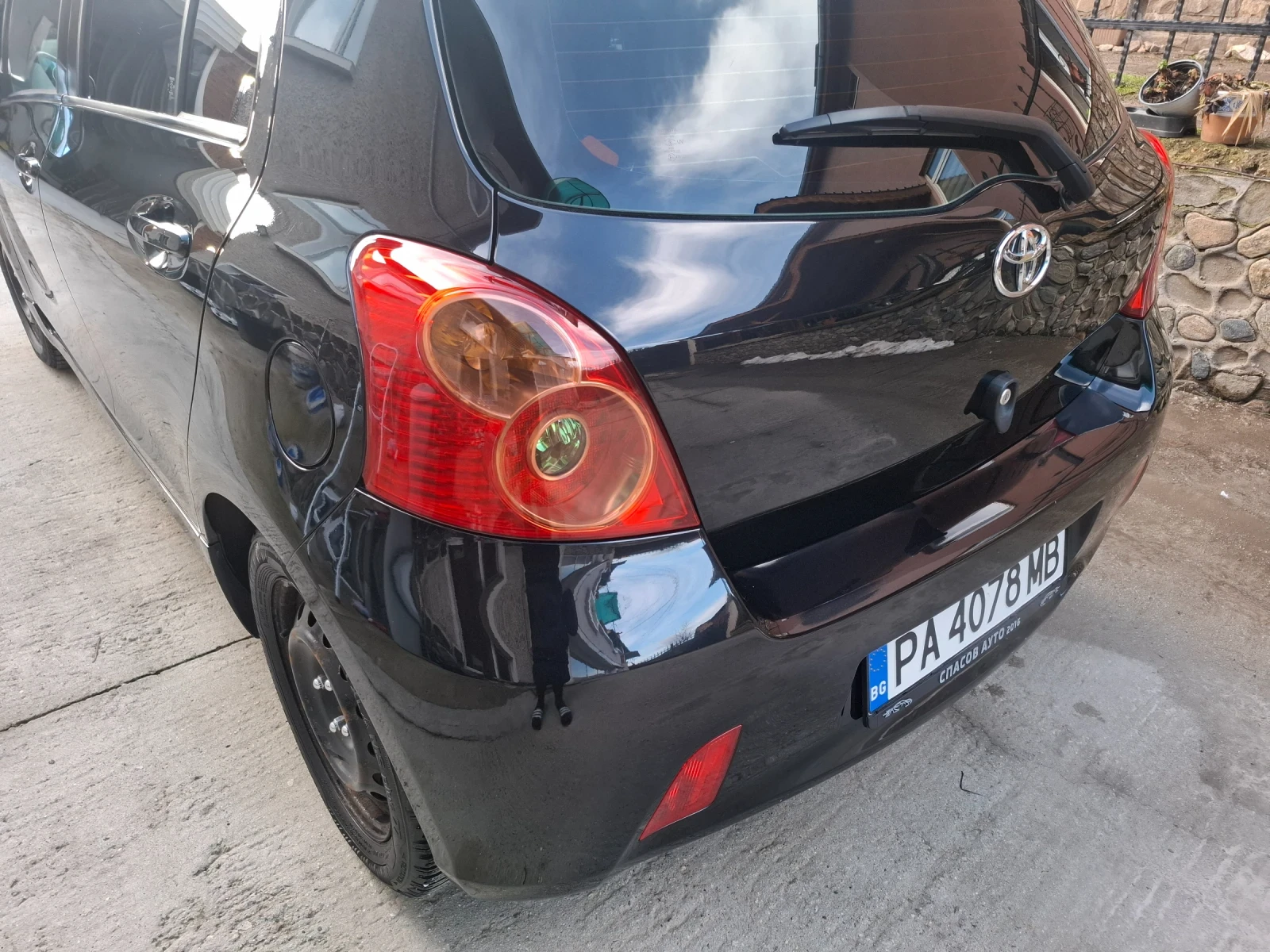 Toyota Yaris, снимка 4 - Автомобили и джипове - 55970444