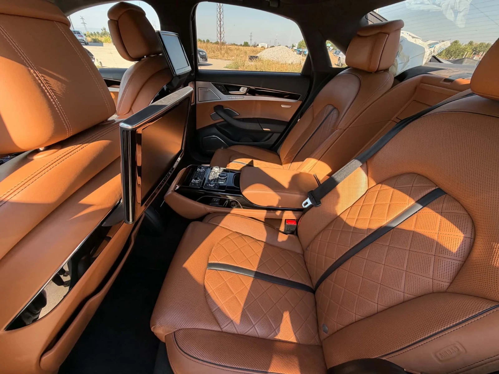 Audi A8, снимка 8 - Автомобили и джипове - 56017581