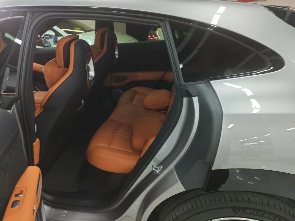 Xiaomi YU7 MAX | 690 �.�. | AWD 4X4 | 101.7 kWh | FULL | Mobile.bg � ����������� 6