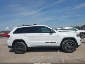 Jeep Grand cherokee 5.7 Hemi TrailHawk, снимка 13
